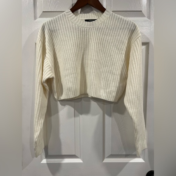 Forever 21 Ribbed Cream Crop Top - Picture 2 of 7